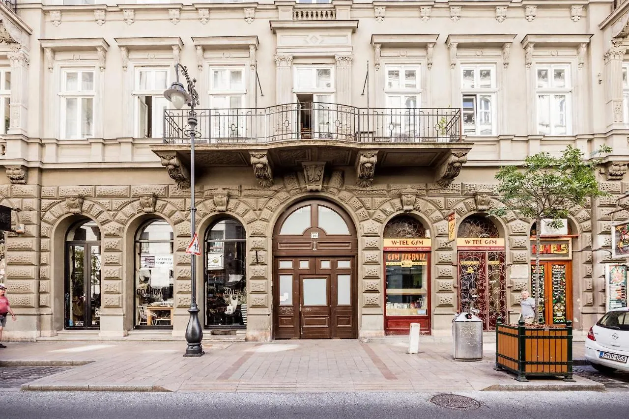 Apartment One Of A Kind, Super Central Condo With Patio Budapest Hungary